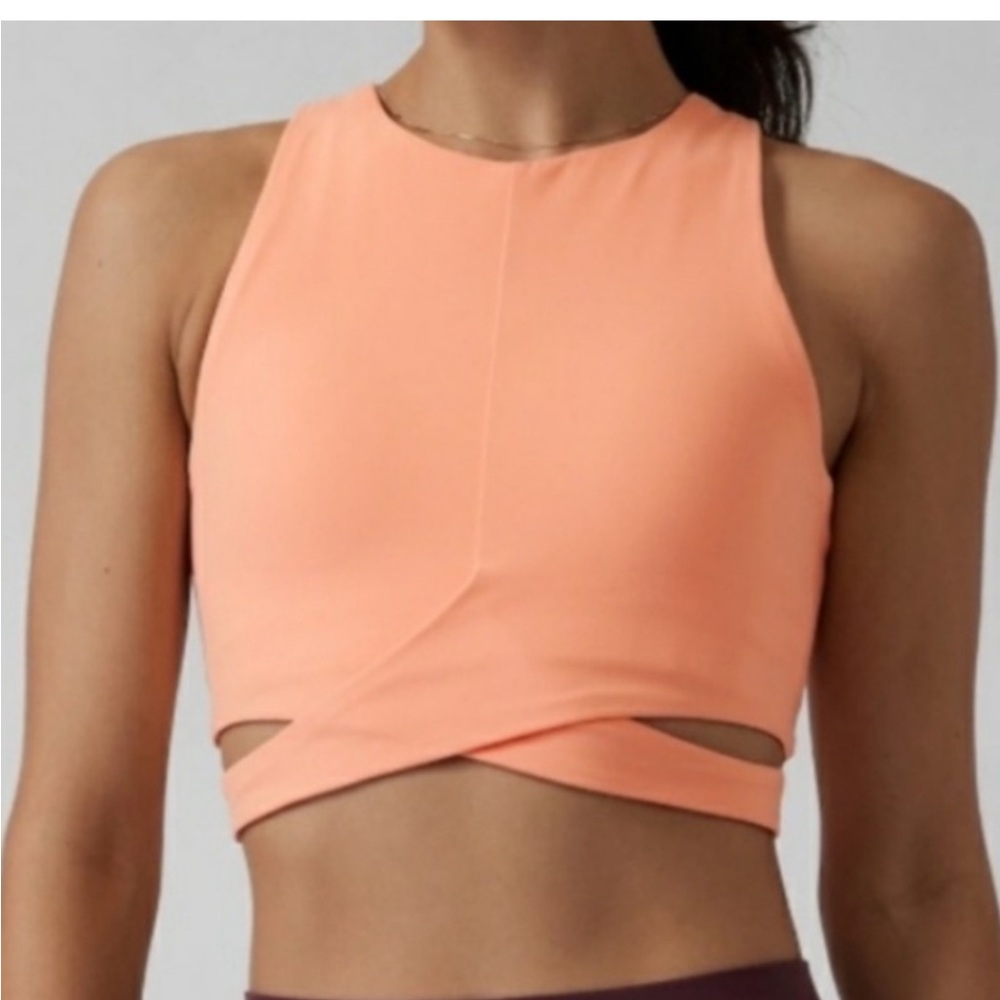 NWT Athleta Conscious Cut Out Crop‎ Top Size Small D-DD Peach Fitness Yoga Top